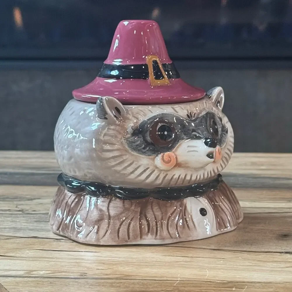 Johanna Parker Raccoon Pilgrim Hat Candy Canister Jar Fall Thanksgiving HTF 5”H